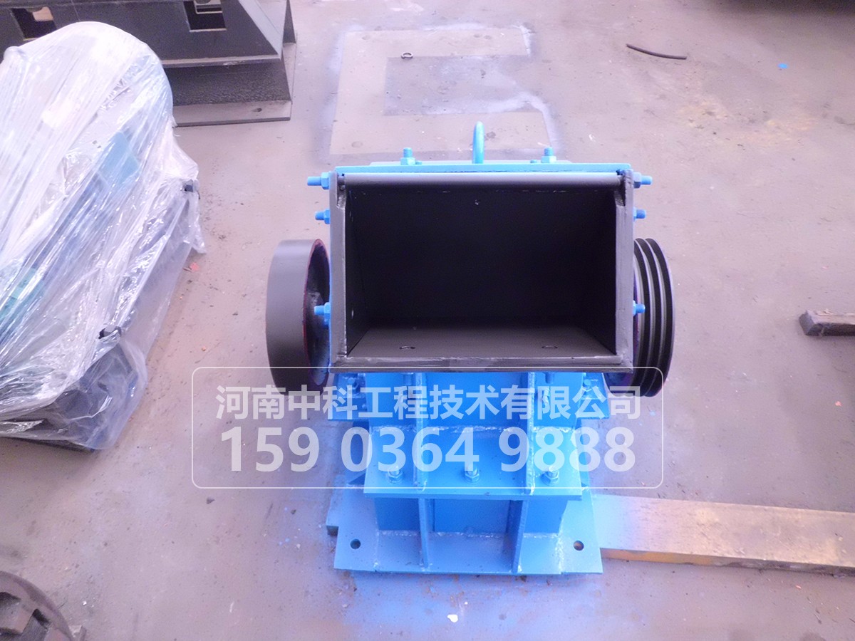 錘式破碎機(jī)工作注意事項(xiàng)